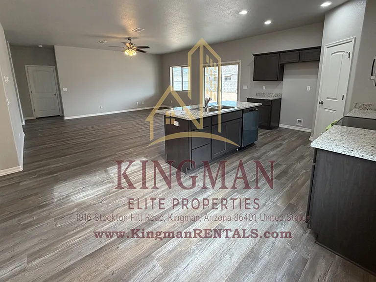 3396 E Rusty Spur Ave — Photo 4