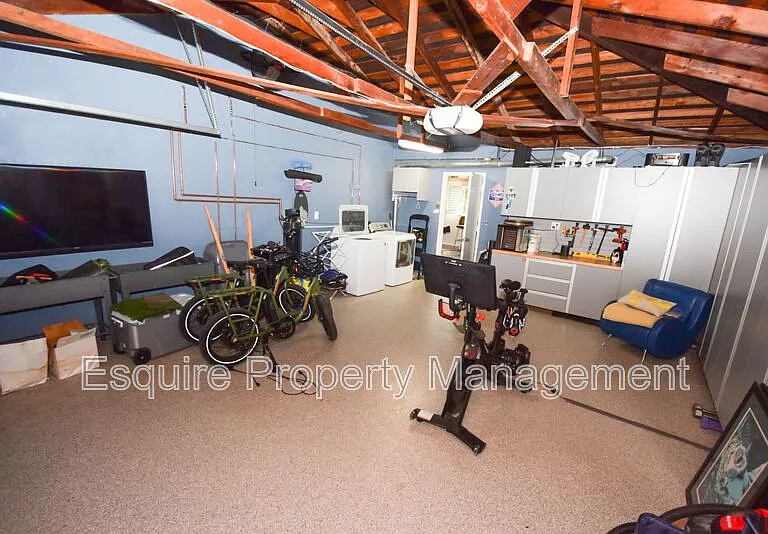 4355 Whittier Ct — Photo 17
