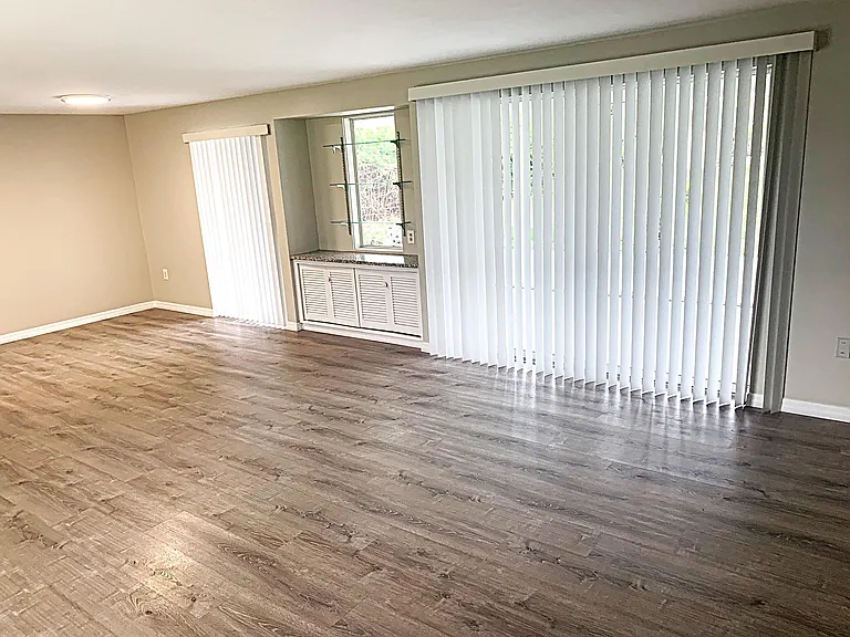 12313 Harland Ave — Photo 9