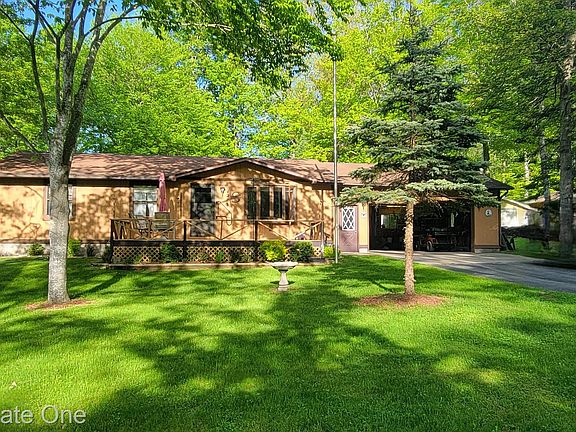 2nd image of 4288 N Ash Rd