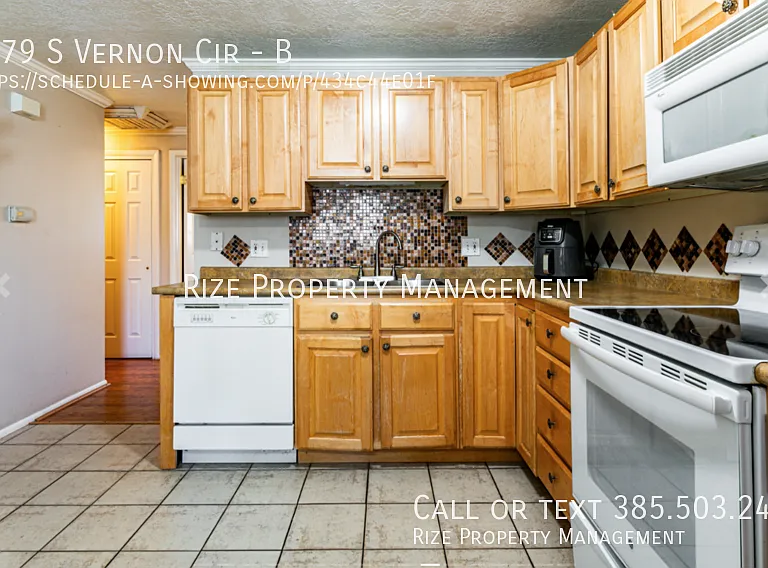 3979 S Vernon Cir #B — Photo 7