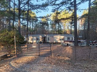 100 Wedgewood Ln, Henderson, NC 27537