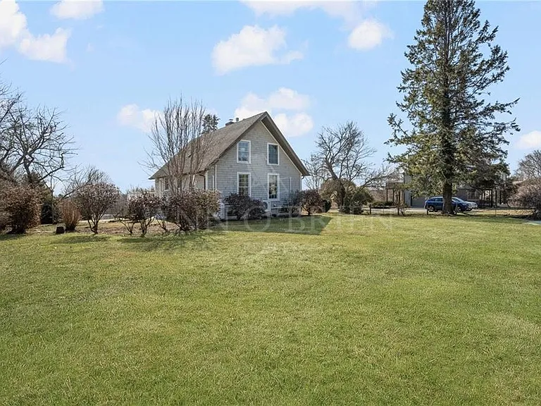 143 Summit Ave — Photo 26