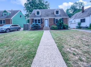 1251 Overlook Ave, Teaneck, NJ 07666