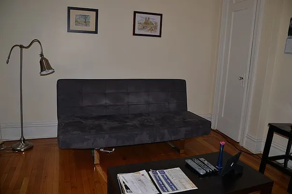 Rented by Jonathan Wachtel, LREB | media 21