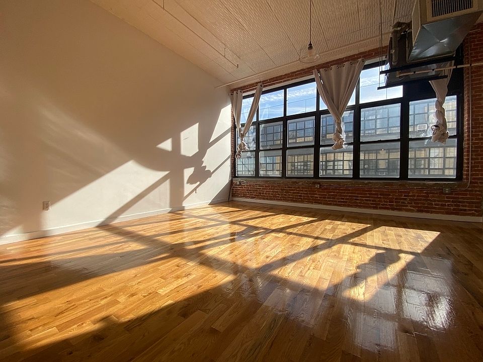 1st image of 205 McKibbin St #410B