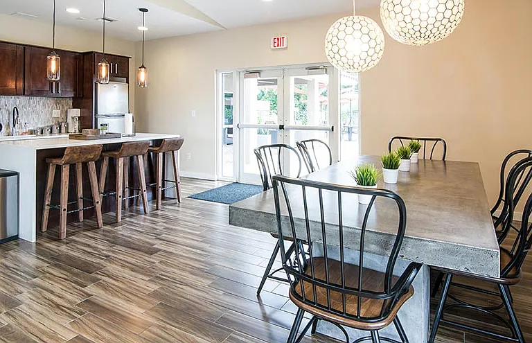 Pavilions at Deer Chase Apartments — Photo 7