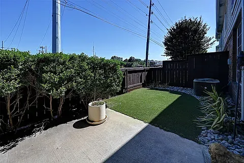 4567 Woodsboro Ln — Photo 26