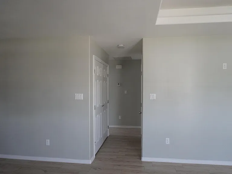 2802 Primrose Ave #1 — Photo 11