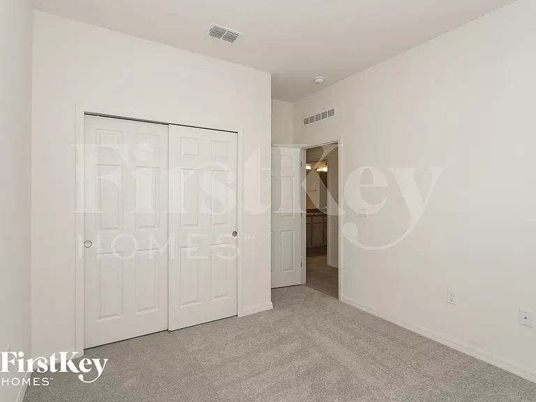 430 Reina Way — Photo 12