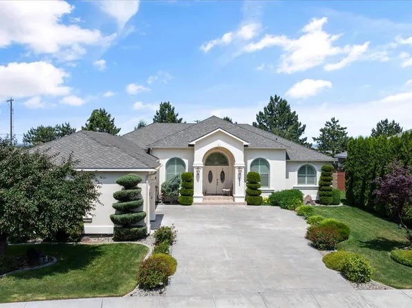 4222 W 32nd Ave, Kennewick, WA 99337