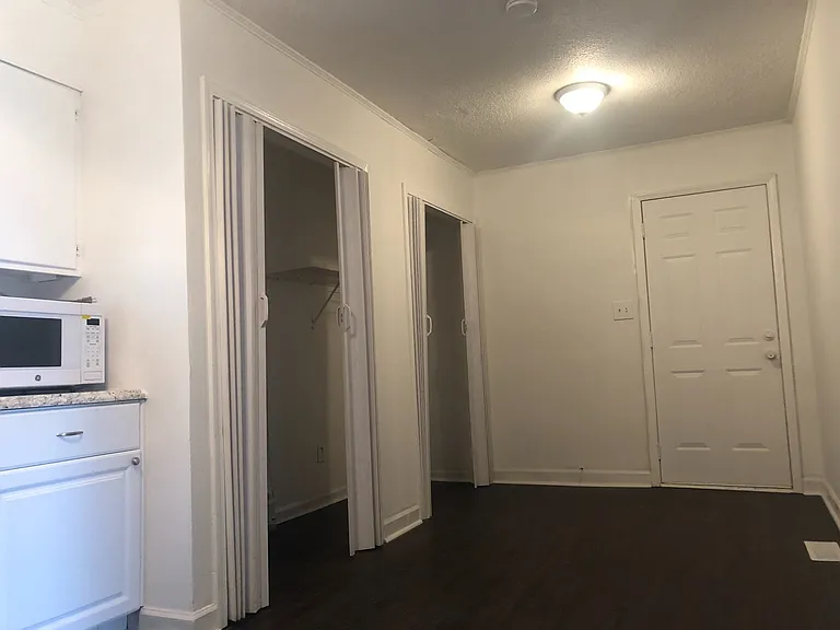 3605 Somerset Dr — Photo 4