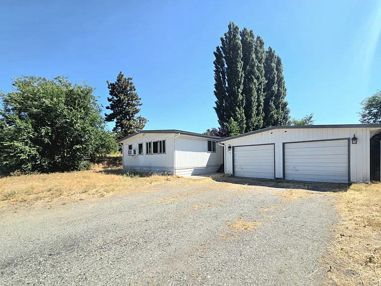 1529 NW Avon Ct — Photo 7