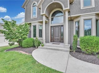 14906 Outlook Ln, Overland Park, KS 66223