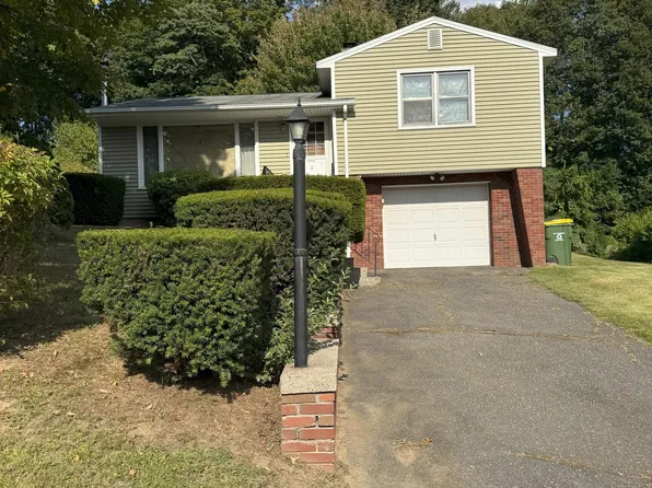 38 Mapleridge Drive, Waterbury, CT 06705