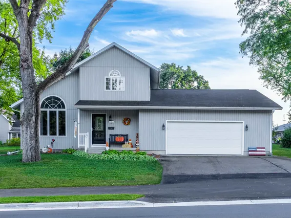 503 Sauk St, Lodi, WI 53555