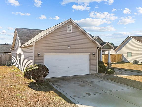 3rd image of 340 Roanoke Drive