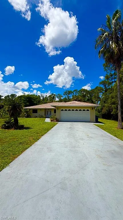 3 bed, 2.0 bath, 1571 sqft, $1,800 — Photo 1