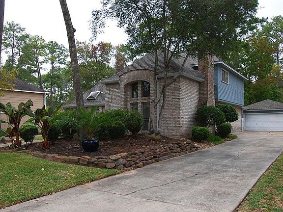 2nd image of 2035 Riverlawn Dr