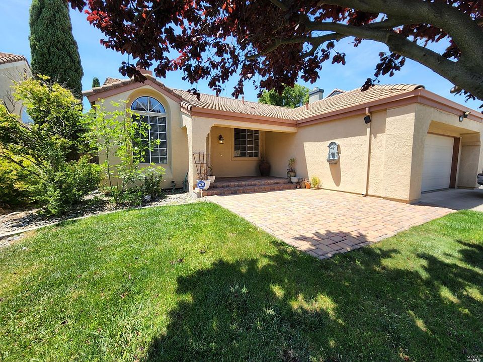 1st image of 703 Laurelwood Cir