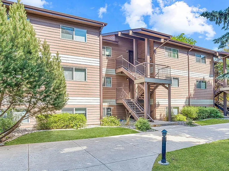 Rimrock West Apartments — Photo 17