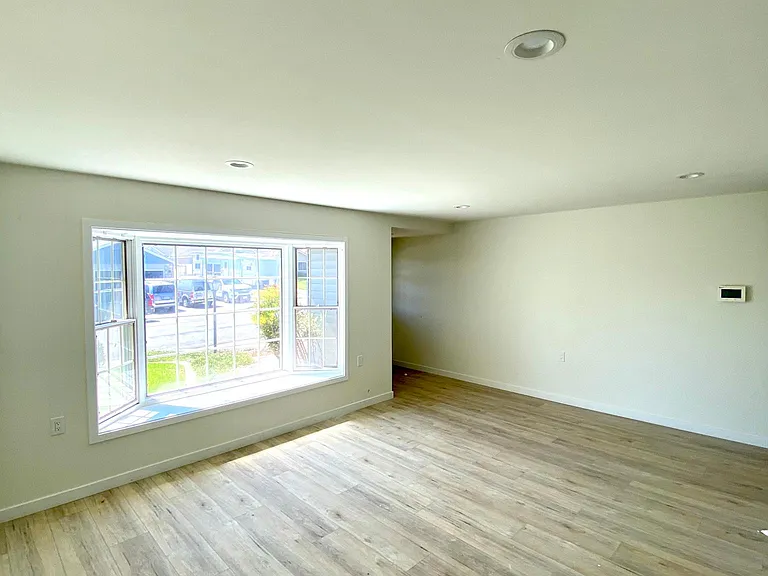 479 Allview Ct — Photo 3