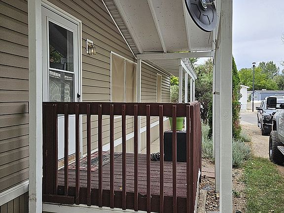 Front deck & walk-way