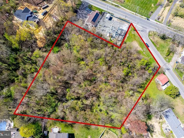 31 Spicer St, Mullica Hill, NJ 08062