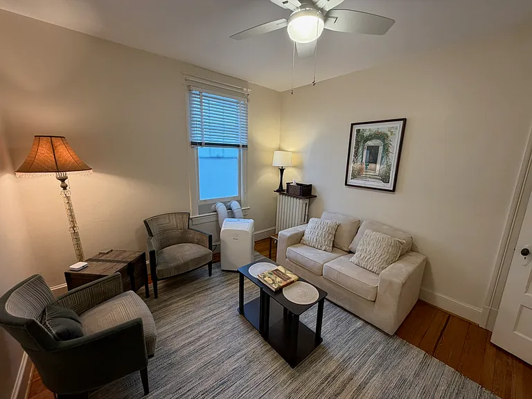 Den. A/C for Primary Suite