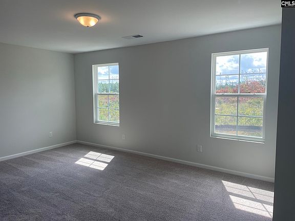 5th image of 422 Eclipse Ln