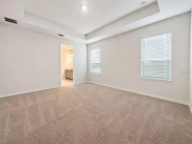 2272 Derwent Dr — Photo 18