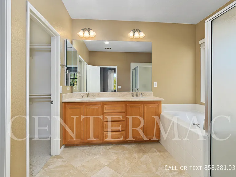8320 Bryn Glen Way — Photo 15