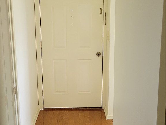 2nd image of 3012 Willow Lane Dr