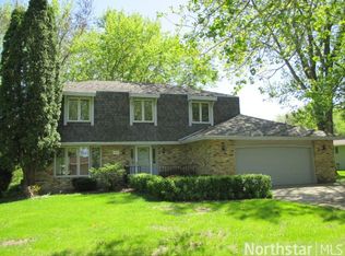 920 Harriet Ave, Shoreview, MN 55126