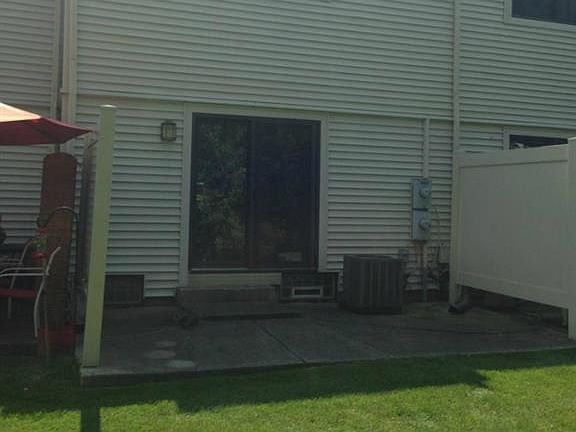 2nd image of 1661 Wimbledon Dr #1