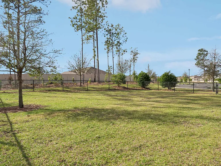 11519 Memorial Dr — Photo 26