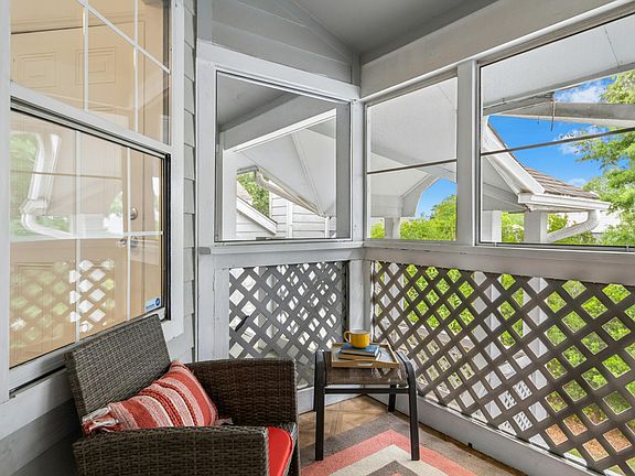 3rd image of 4900 Avenida Del Sol Dr APT 307