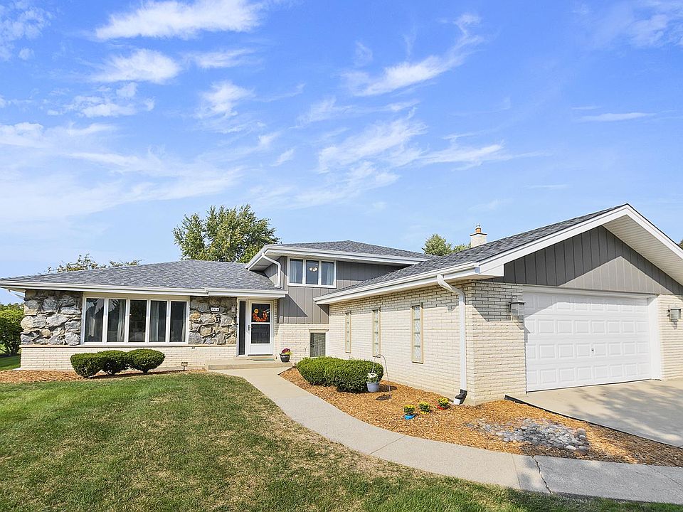 1st image of 7538 Hemlock Dr