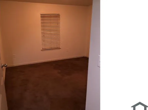 1806 Holland St, Grand Prairie, TX 75051