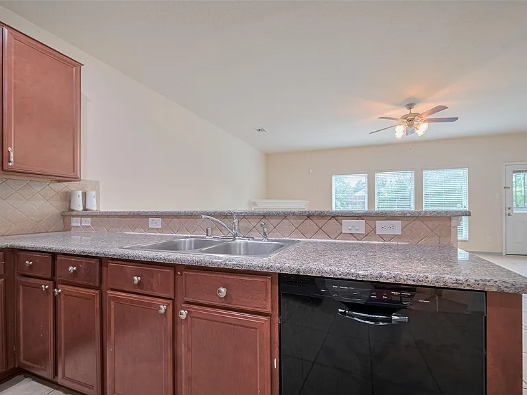 5003 Forest Moss Ct — Photo 19