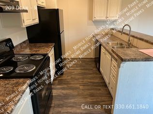 209 Dean Dr #R, New Kensington, PA 15068