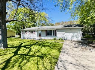 5190 Park Dr, Fairgrove, MI 48733