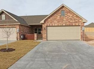 1007 Rosenda Ln, Amarillo, TX 79124