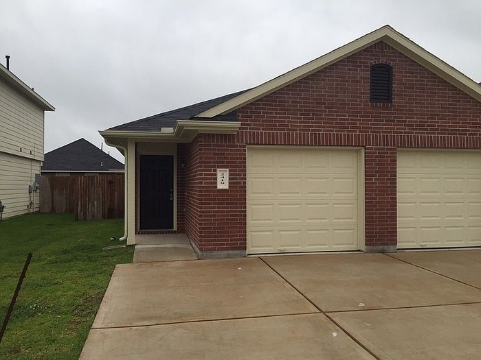 1st image of 2419 Sailors Way #A