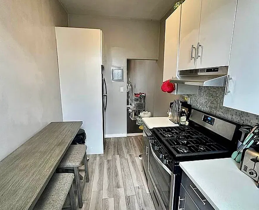 823 Hancock St #3M