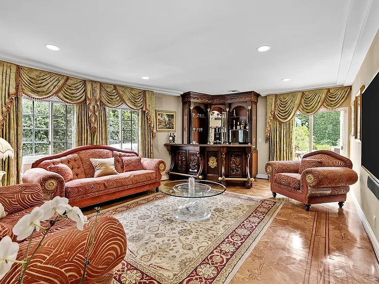 1617 N Orange Grove Ave — Photo 20
