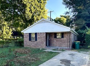 1220 Pond St, Memphis, TN 38106