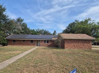 1502 Okelley Rd, Rockdale, TX 76567