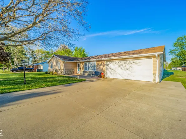 3508 N Burgess Rd, Muncie, IN 47304