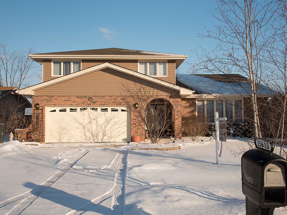 1st image of 15613 Badger Ln